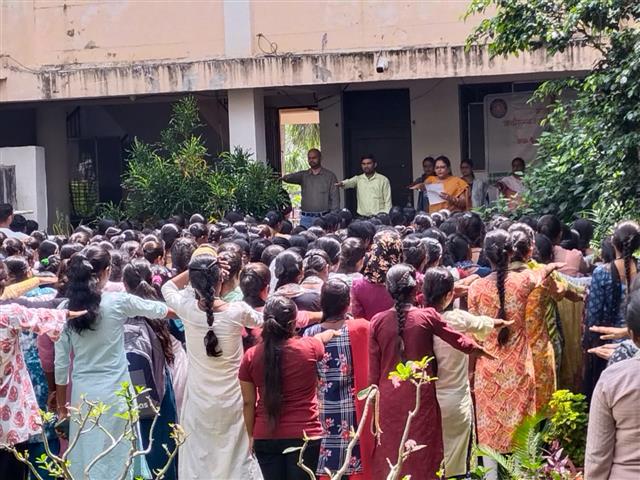 Sewa Pakhwara 17 Sept- 02 Oct "Swachhta Shapath Samaroh"Samaroh"-Shahid Durwasa Nishad Government College Arjunda District Balod, C.G.