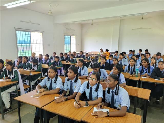  पोस्टर प्रतियोगिता पोषक विद्यालय -Shahid Durwasa Nishad Government College Arjunda District Balod, C.G.