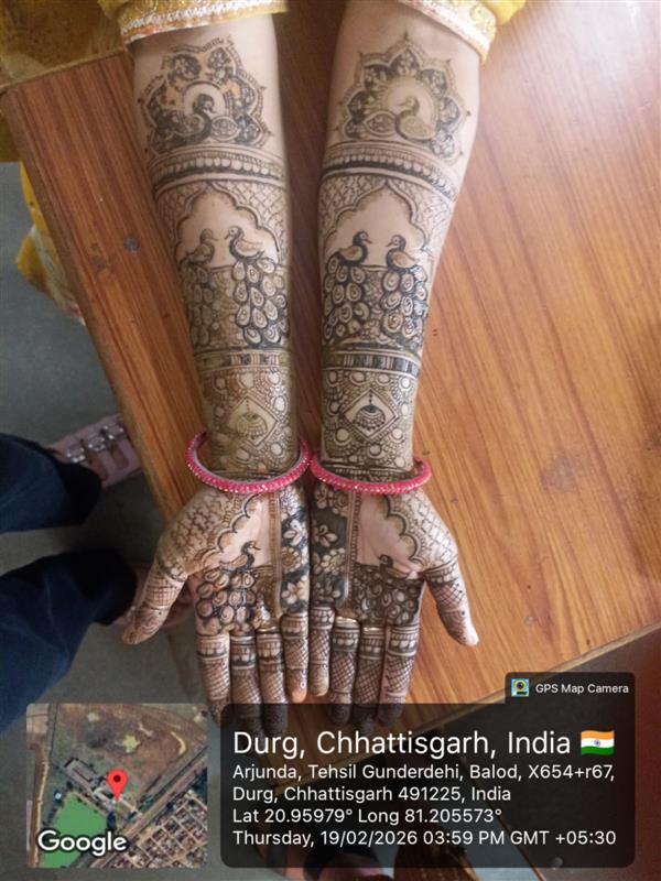 मेहंदी प्रतियोगिता -Shahid Durwasa Nishad Government College Arjunda District Balod, C.G.